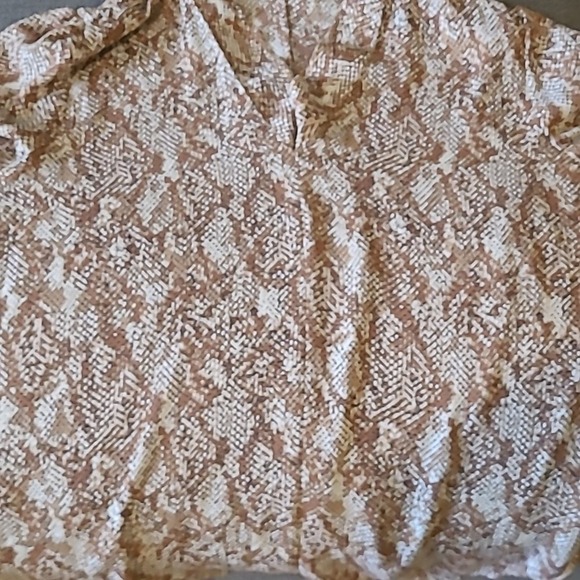 Ann Taylor Snakeskin Blouse that ties around the neck. Size Large. - Picture 3 of 3